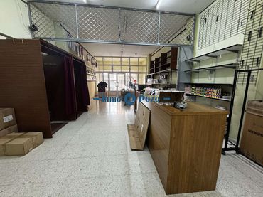 Local comercial en venda a San José 22