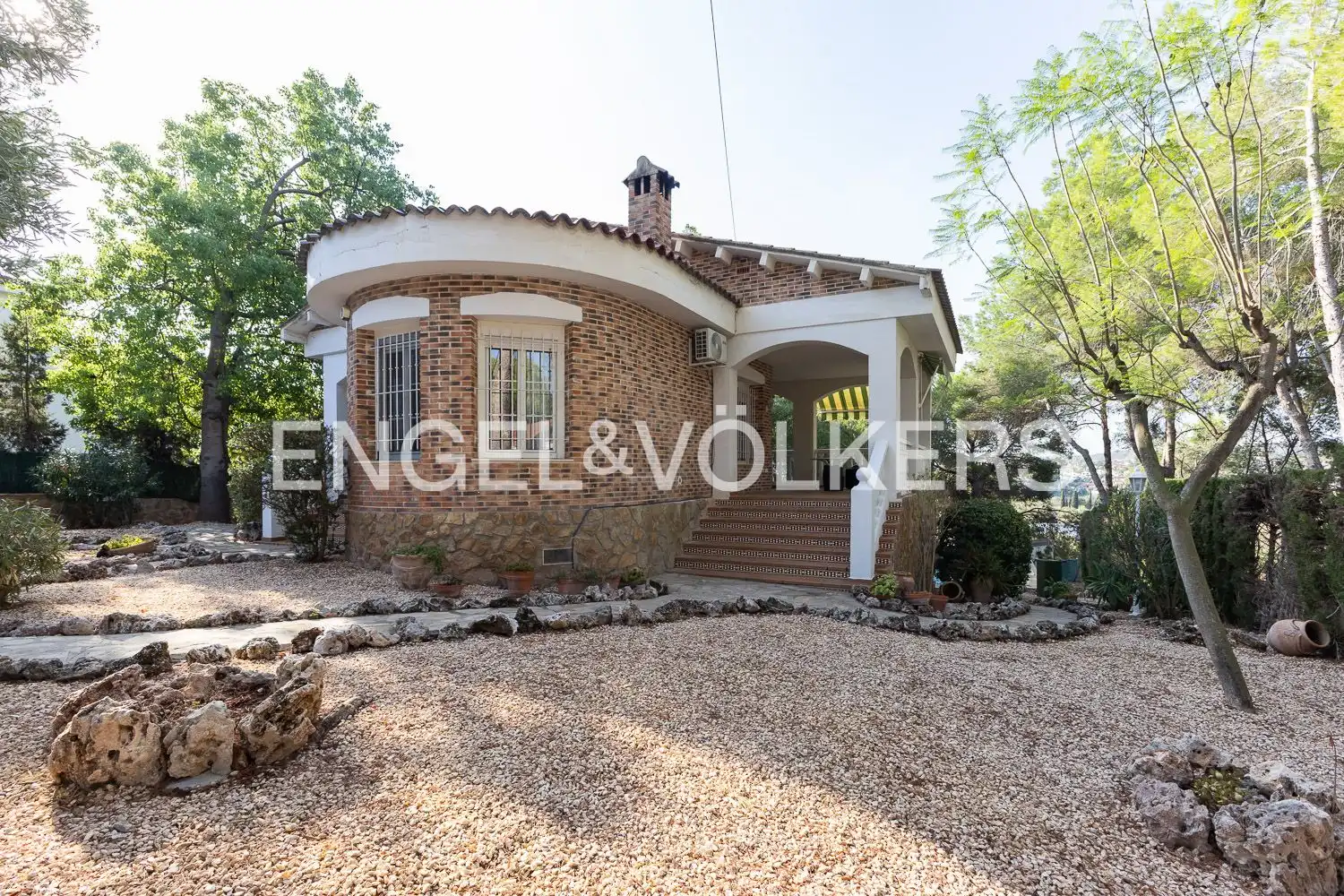 Vista exterior de Casa o chalet de alquiler en Paterna con Aire acondicionado, Calefacción y Jardín privado