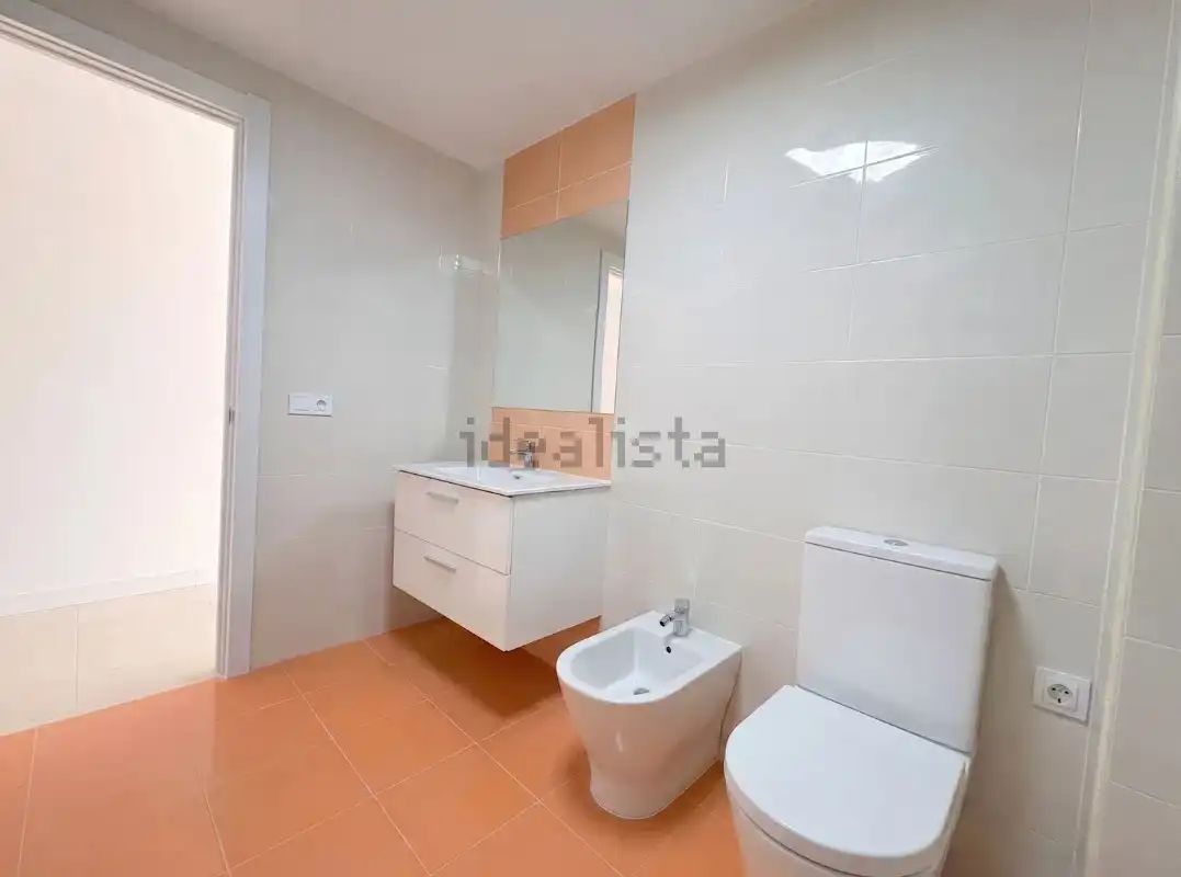 Badezimmer von Wohnung zum Verkauf in Benifaió mit Klimaanlage, Heizung und Terrasse