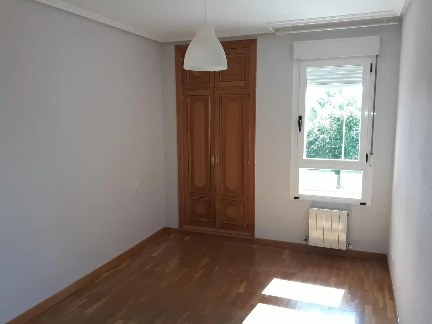 Bedroom of Flat for rent in Palencia  with Heating, Terrace and Storage room
