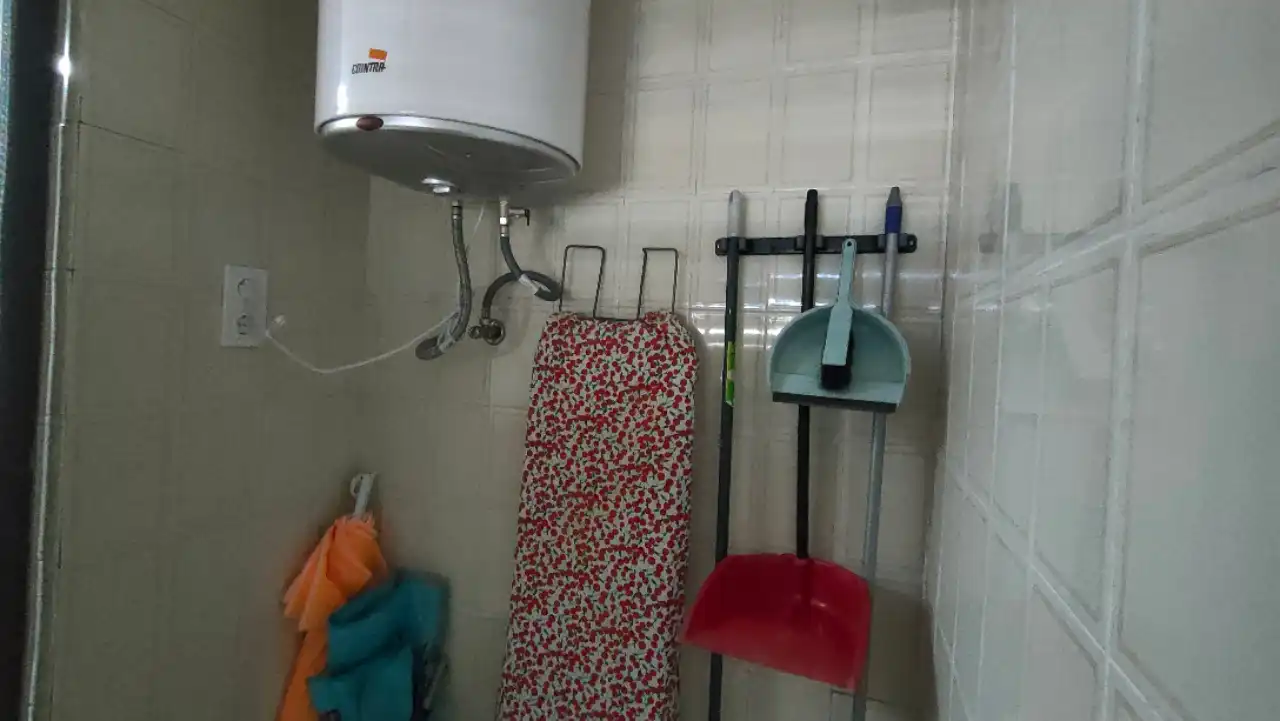 Baño de Apartamento en venta en Benidorm con Aire acondicionado, Amueblado y Piscina comunitaria