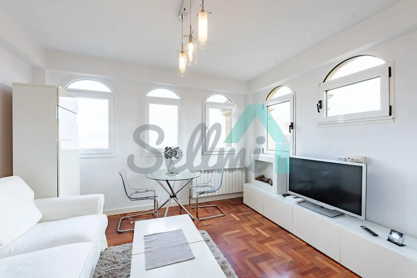 Wohnzimmer von Dachboden zur Miete in Gijón  mit Heizung, Parkett und Terrasse