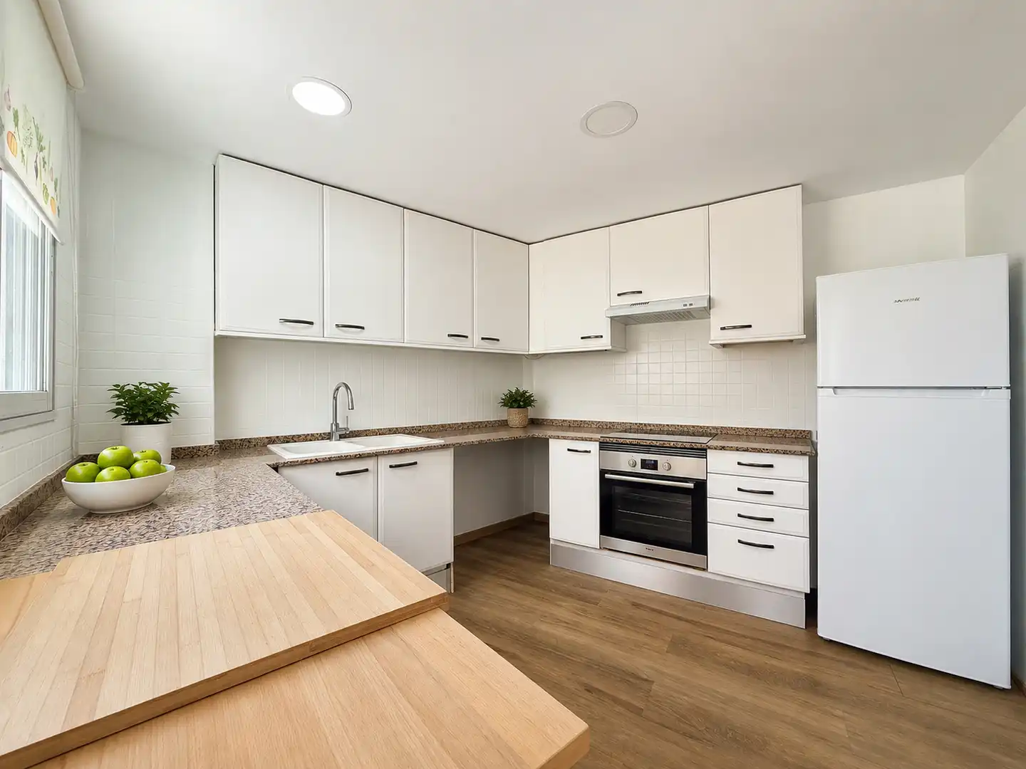 Kitchen of Flat for sale in La Pobla de Vallbona  with Air Conditioner, Furnished and Oven