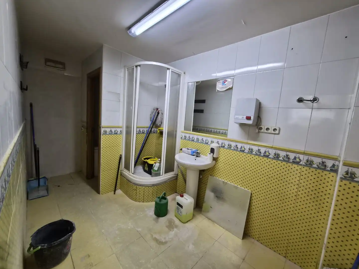 Local comercial de lloguer a Calle Cartaya 6, imagen 6