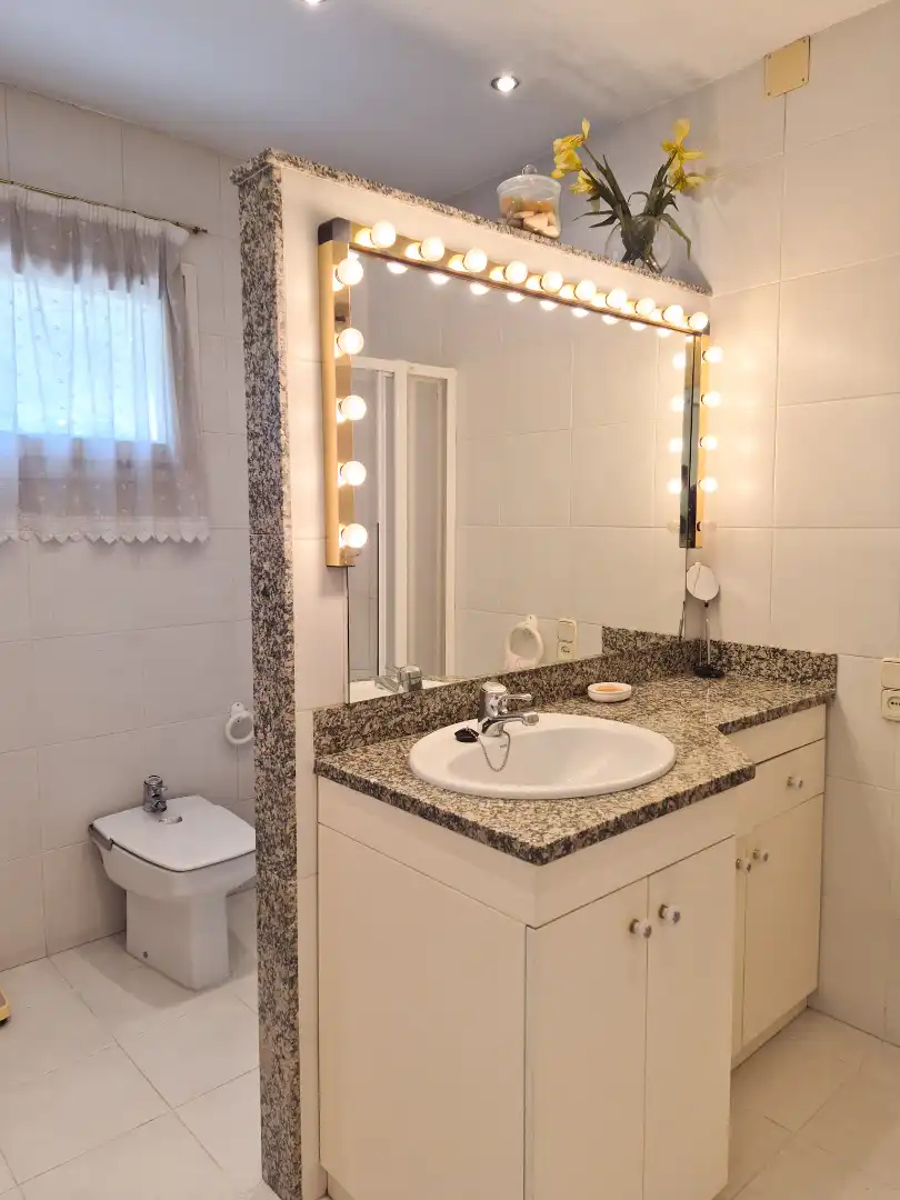 Bathroom of Houses for sale in Ripoll  with Private garden, Terrace and Swimming Pool