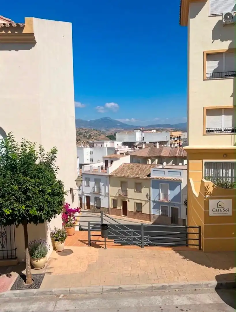 Vista exterior de Casa o chalet en venta en Coín con Aire acondicionado, Calefacción y Terraza