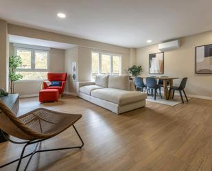 Living room of Flat to rent in  Valencia Capital  with Air Conditioner, Heating and Furnished