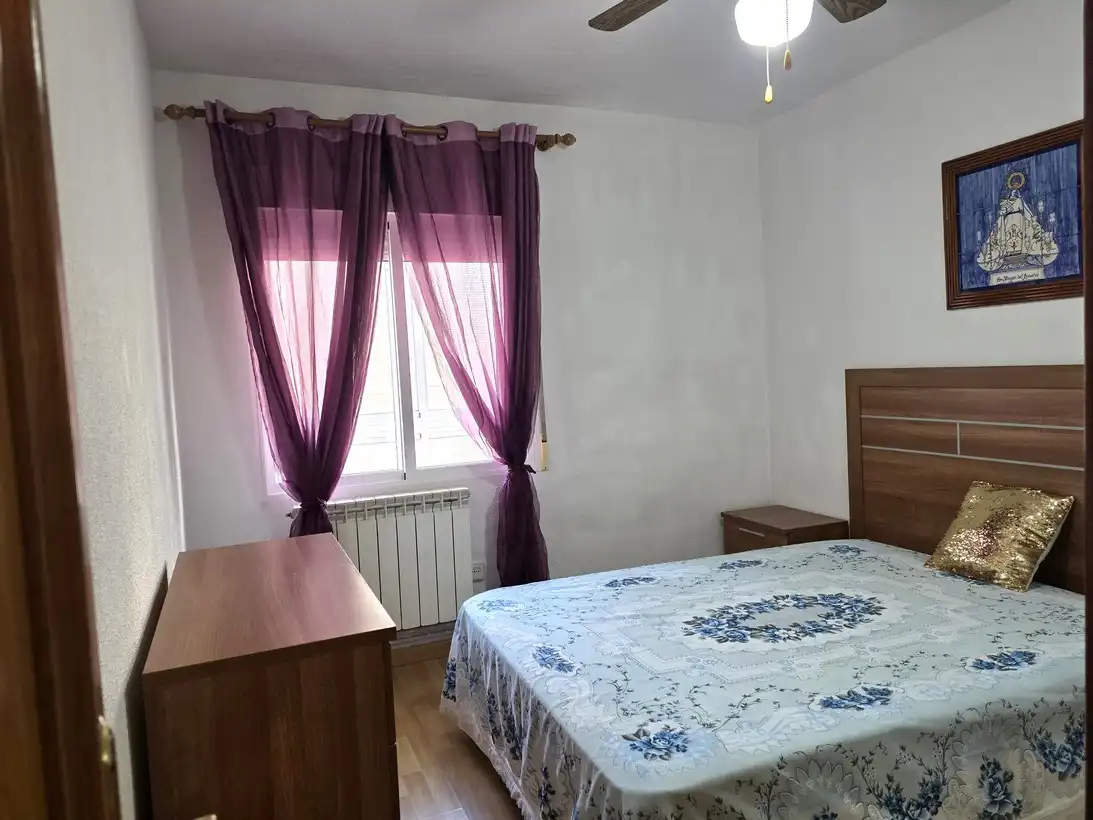 Bedroom of Flat for rent in Madrid  with Heating, Terrace and Furnished