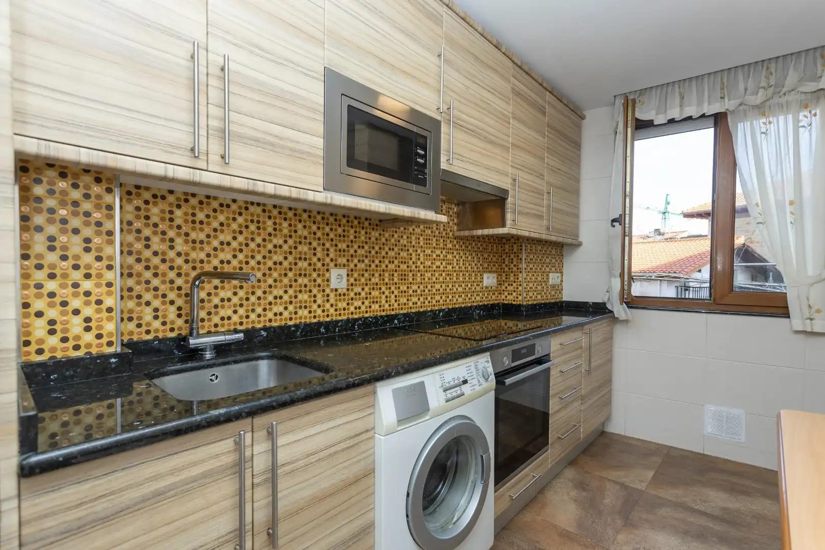 Cocina de Piso en venta en San Vicente de la Barquera con Calefacción