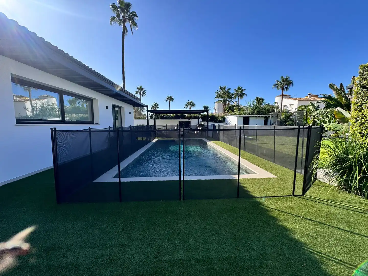 Piscina de Casa o xalet en venda en Benalmádena amb Aire condicionat, Jardí privat i Terrassa