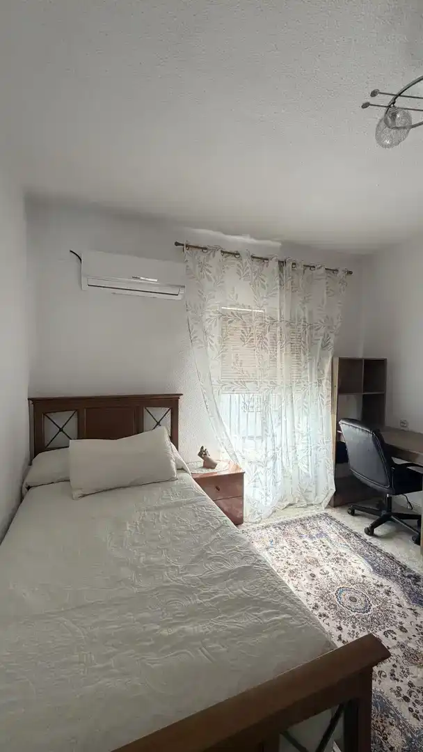 Bedroom of Houses for rent in  Granada Capital  with Air Conditioner