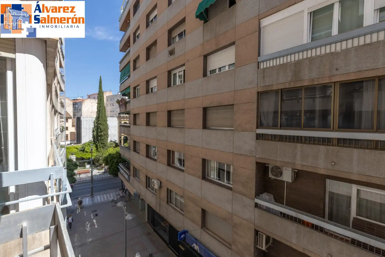 Vista exterior de Piso en venta en Granada