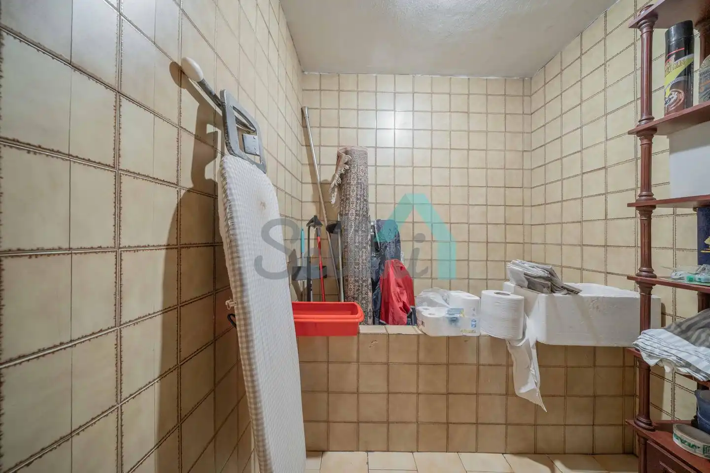 Bany de Casa o xalet en venda en Oviedo  amb Calefacció, Jardí privat i Parquet