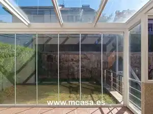 Jardí de Casa adosada en venda en Vigo  amb Calefacció, Jardí privat i Terrassa