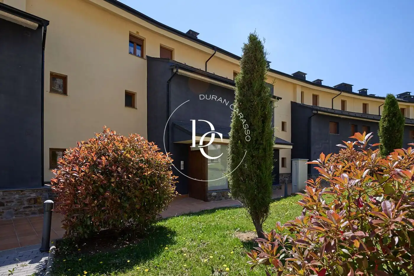 Vista exterior de Casa o chalet en venta en Alp con Jardín privado, Terraza y Trastero