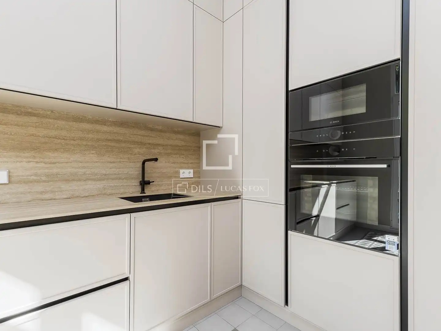 Cuina de Pis en venda en Barcelona amb Aire condicionat, Calefacció i Parquet