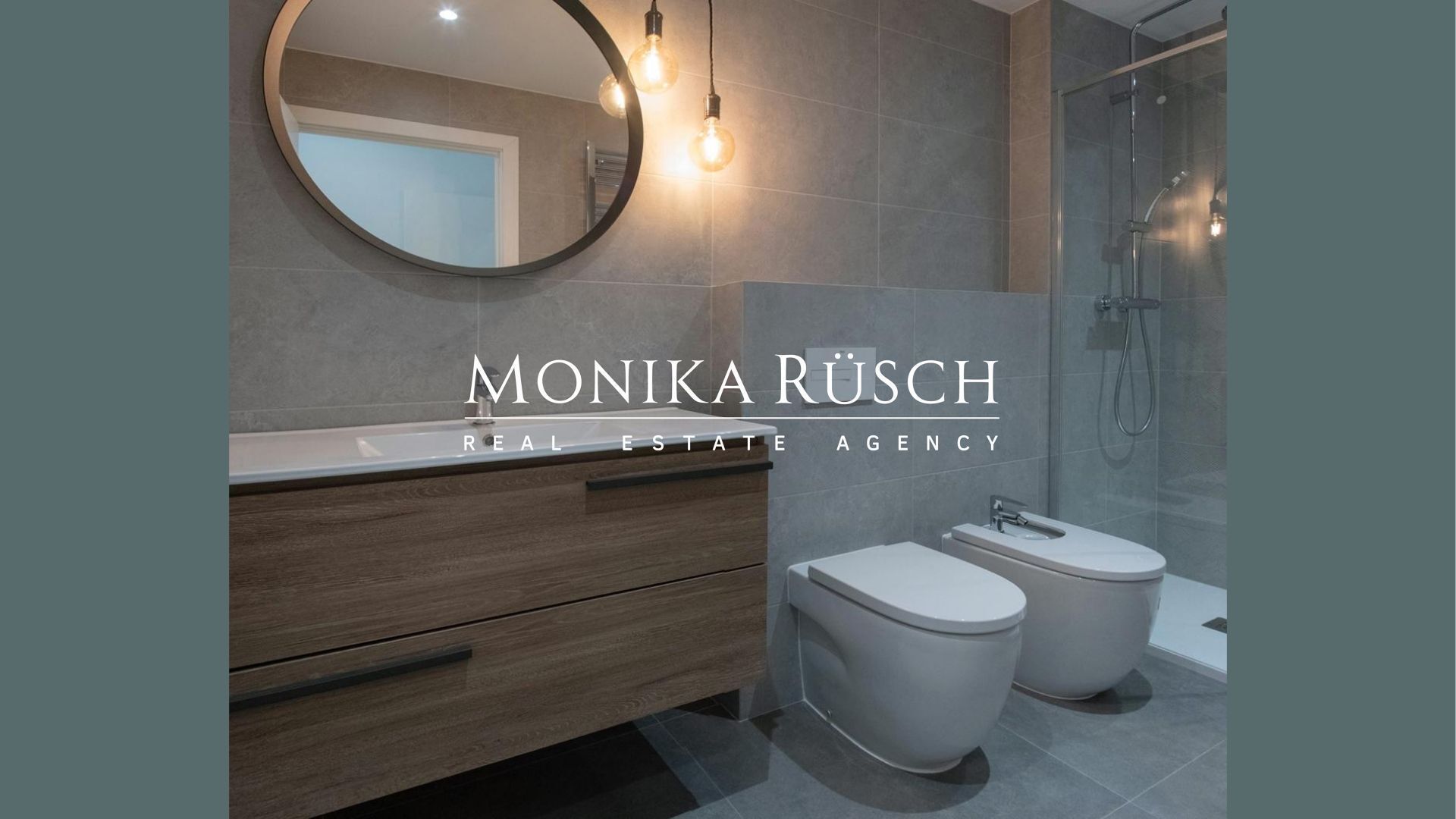 Bathroom of Flat for sale in  Barcelona Capital  with Air Conditioner, Heating and Furnished