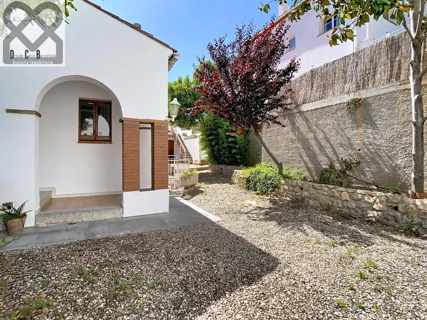 Vista exterior de Casa o chalet en venta en Corbera de Llobregat con Calefacción, Jardín privado y Terraza
