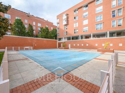 Swimming pool of Flat for sale in  Madrid Capital  with Air Conditioner