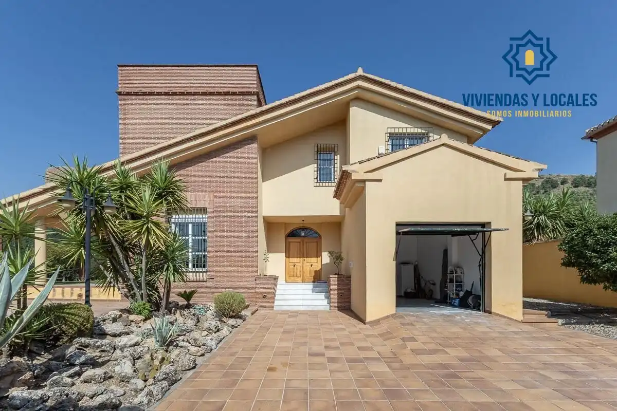 Villa mit Pool zum Verkauf in Calle Olivo, imagen 3