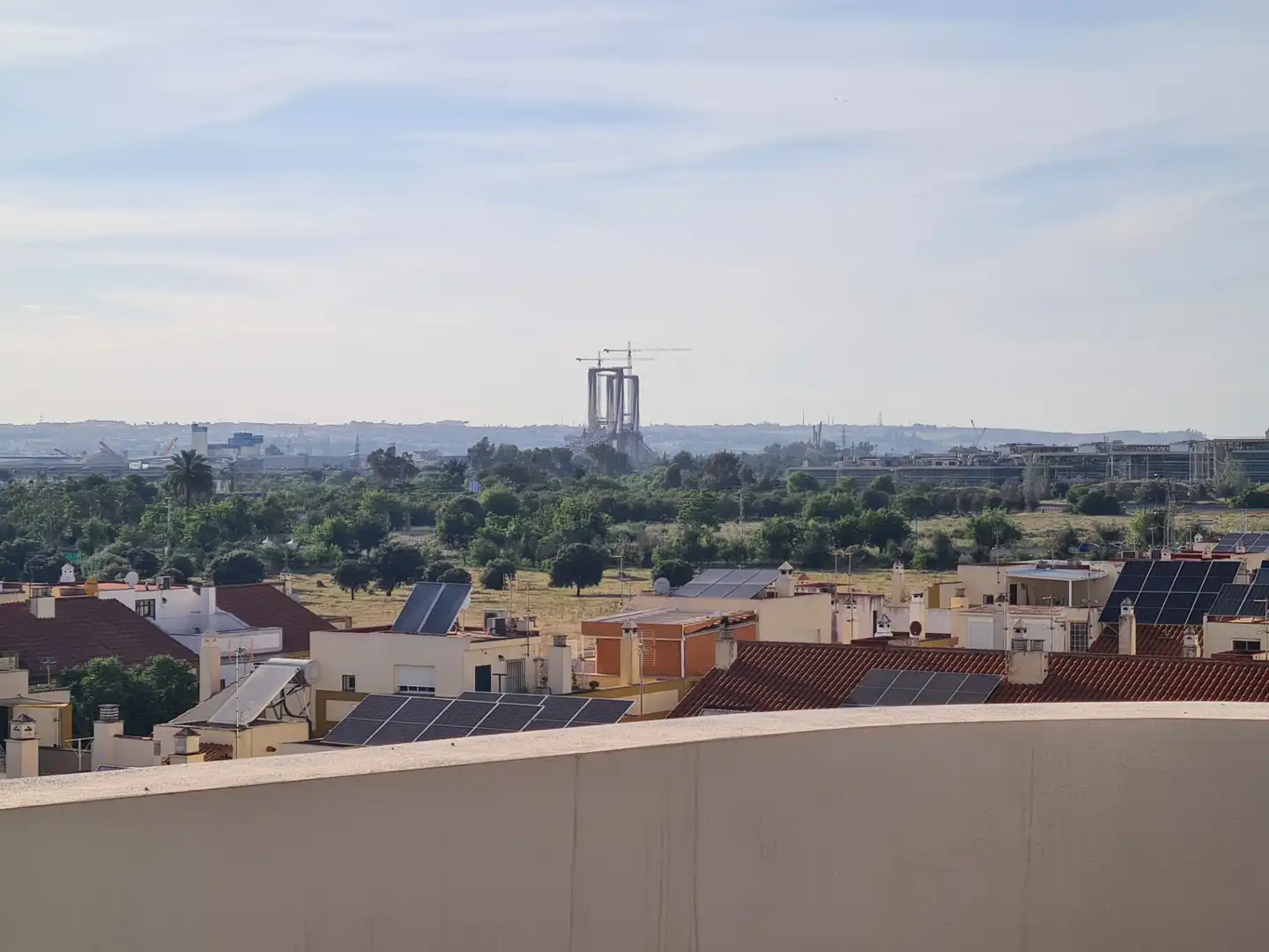 Vista exterior de Ático en venta en Sevilla con Aire acondicionado, Calefacción y Terraza
