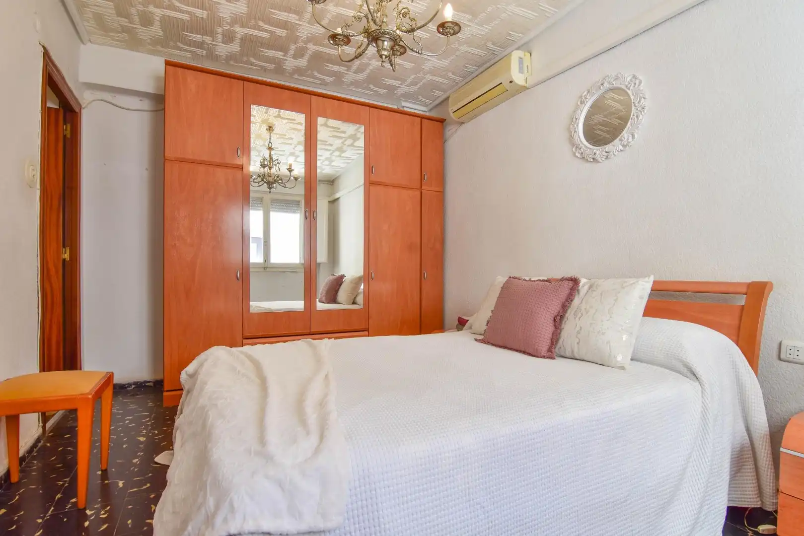 Habitación de Piso en venta en Valencia con Aire acondicionado y Calefacción