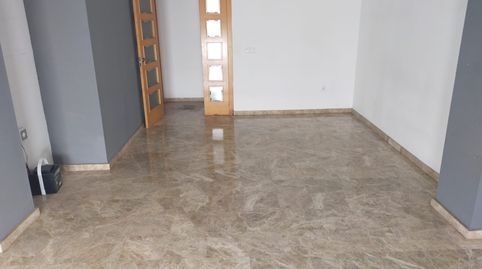 Foto 3 de Piso en venta en Av Jaume I, Montserrat, Valencia