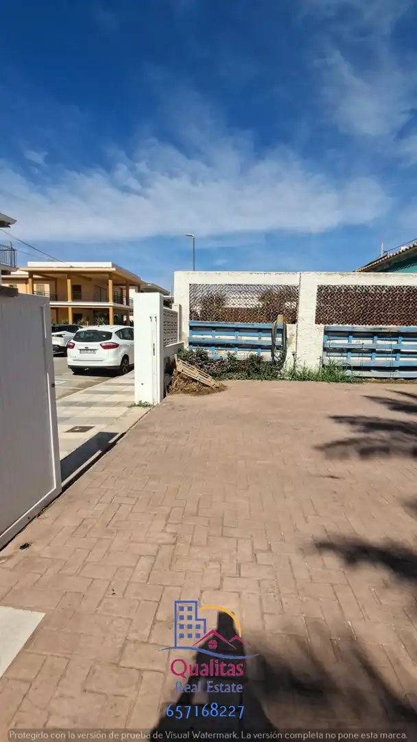 Parkplatz von Wohnungen zur Miete in Oliva mit Klimaanlage, Heizung und Terrasse
