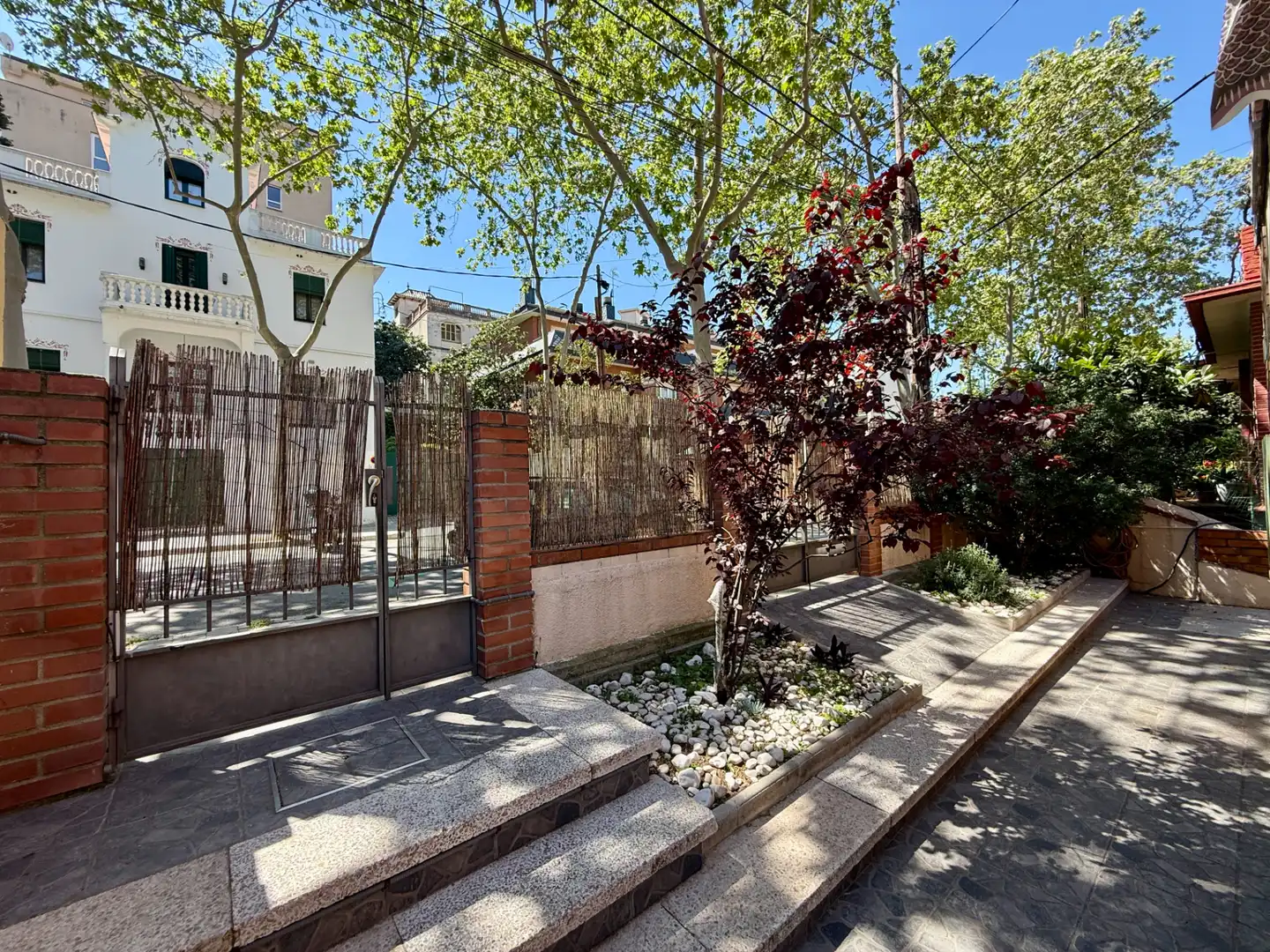 Vista exterior de Piso en venta en Barcelona