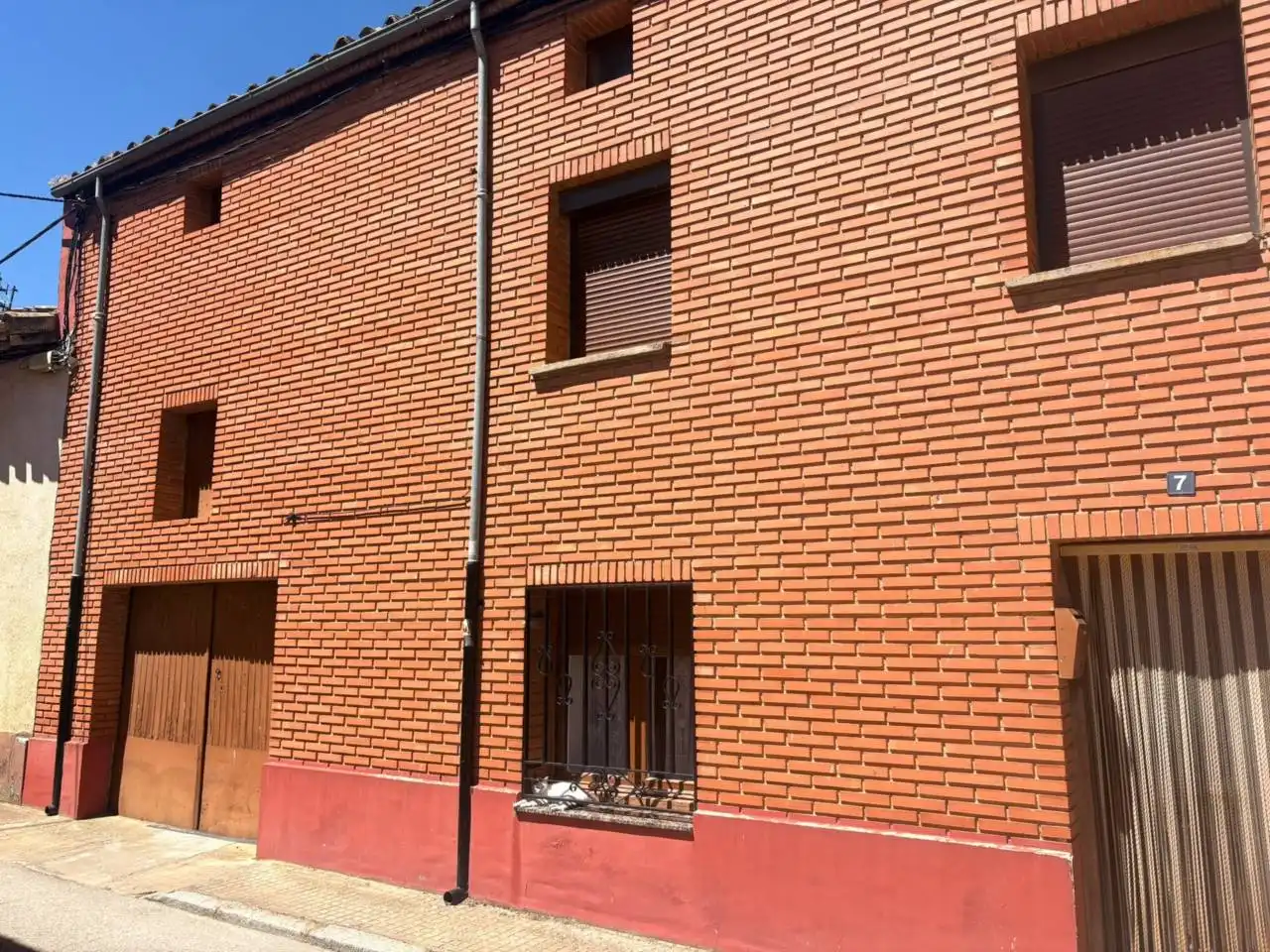 Vista exterior de Casa o xalet en venda en Melgar de Fernamental amb Jardí privat