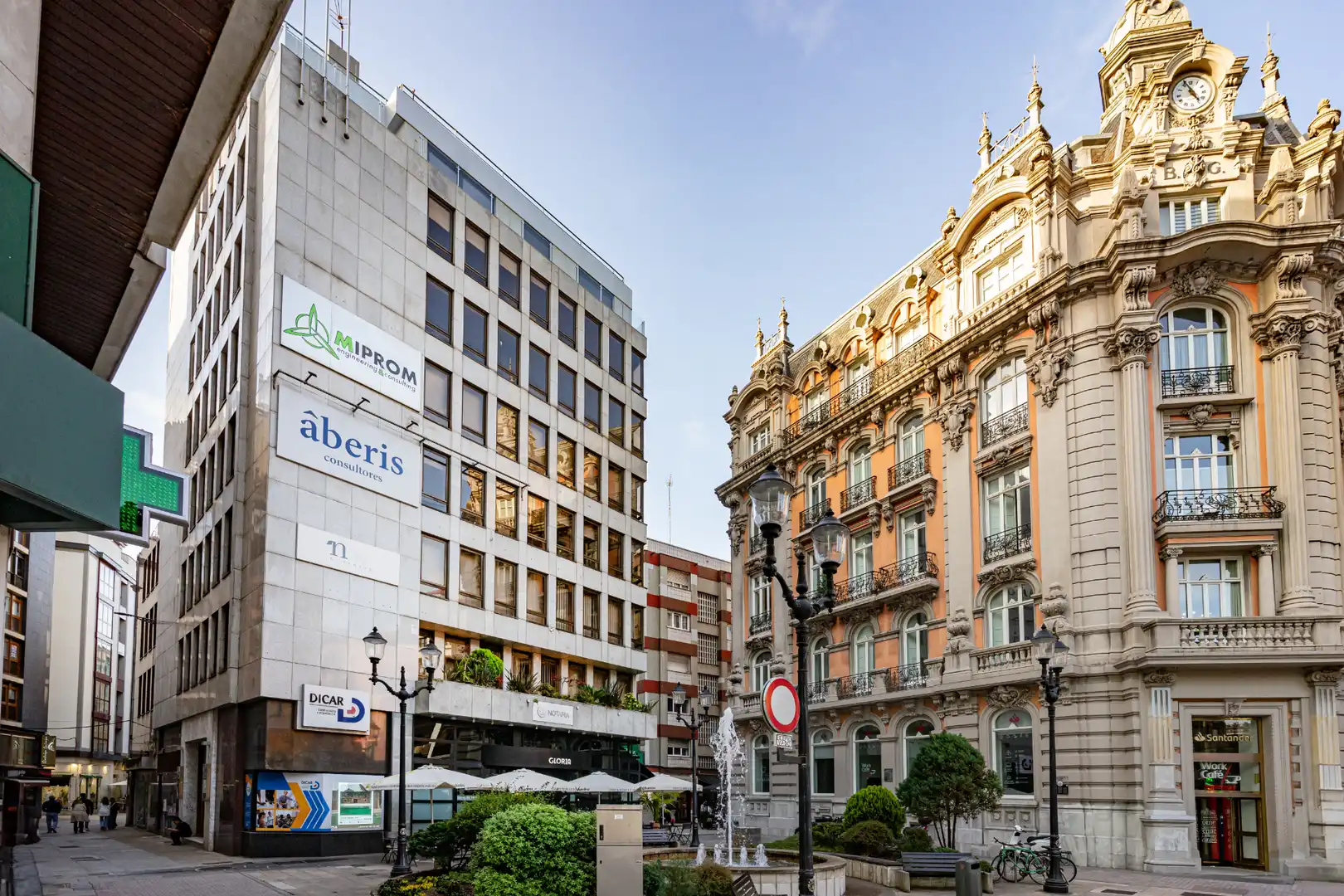 Vista exterior de Piso en venta en Gijón  con Parquet