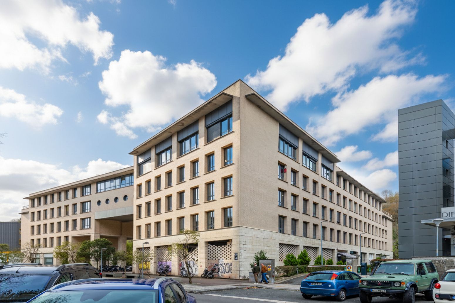 Vista exterior de Oficina en venda en Donostia - San Sebastián  amb Aire condicionat i Calefacció