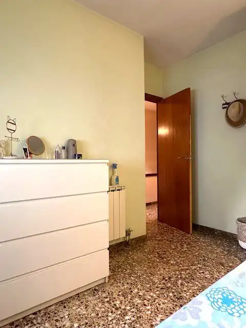 Schlafzimmer von Einfamilien-Reihenhaus zum Verkauf in Sant Boi de Llobregat mit Klimaanlage, Heizung und Terrasse