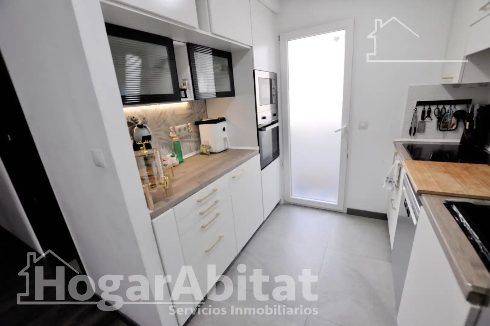Kitchen of Flat for sale in Alfafar  with Air Conditioner, Heating and Parquet flooring