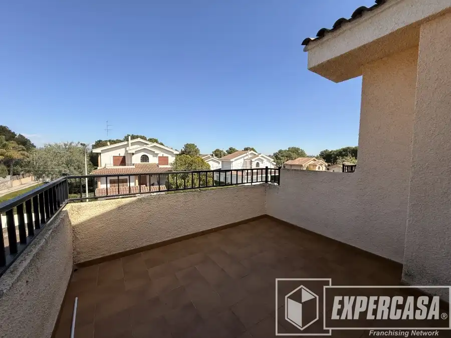 Terrassa de Casa o xalet en venda en Riba-roja de Túria amb Aire condicionat, Calefacció i Terrassa