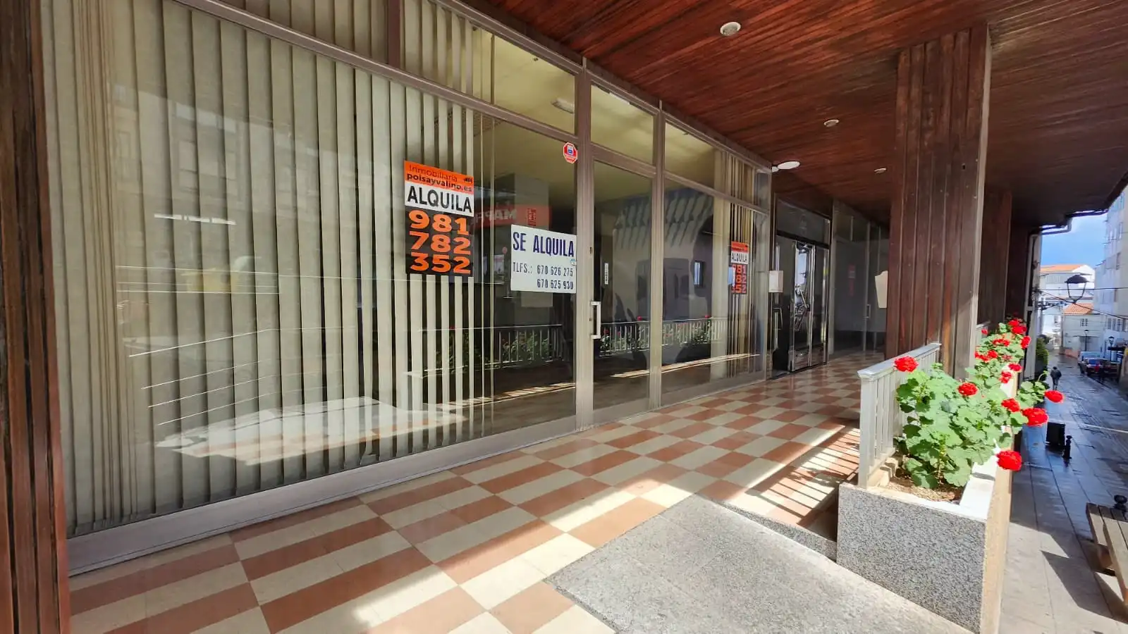 Commercial properties for rent in Miño