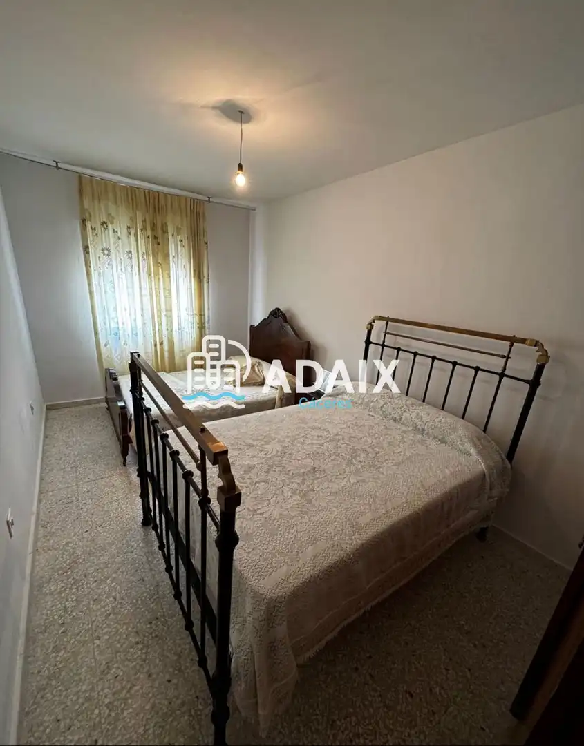 Bedroom of Detached homes for sale in Malpartida de Cáceres, Cáceres