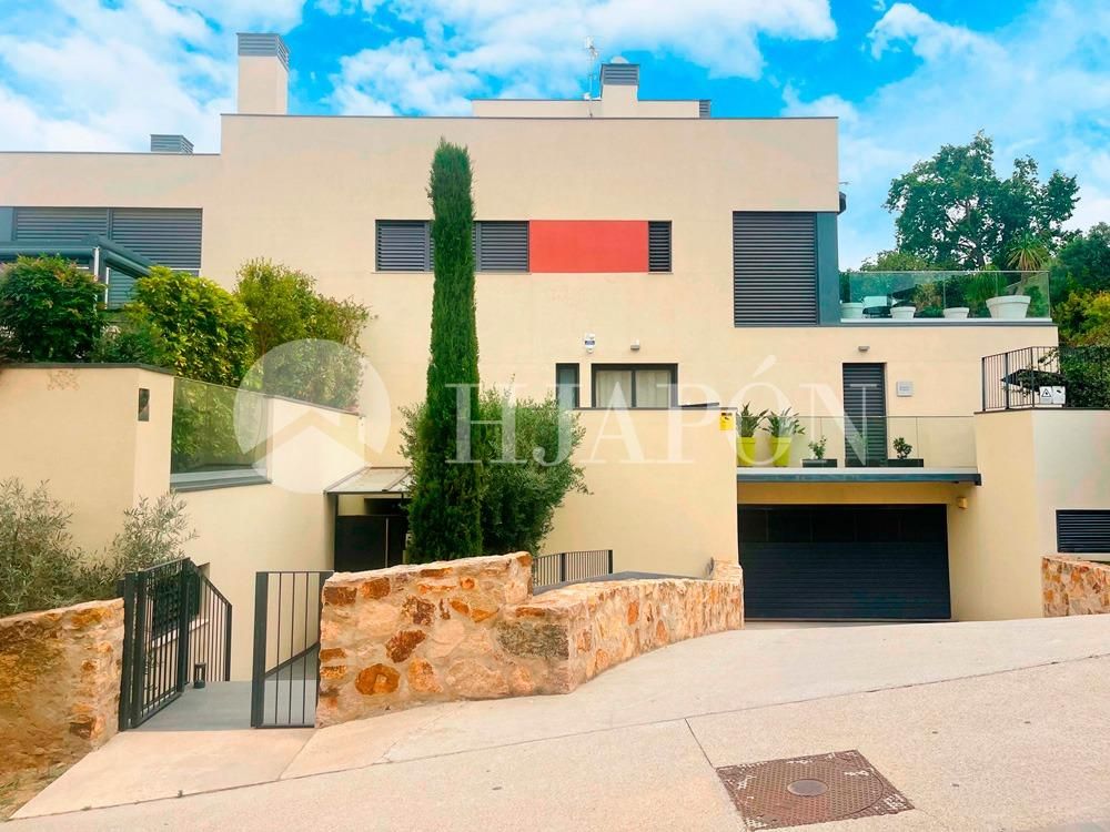 Exterior view of Flat for sale in Alella  with Air Conditioner, Heating and Parquet flooring