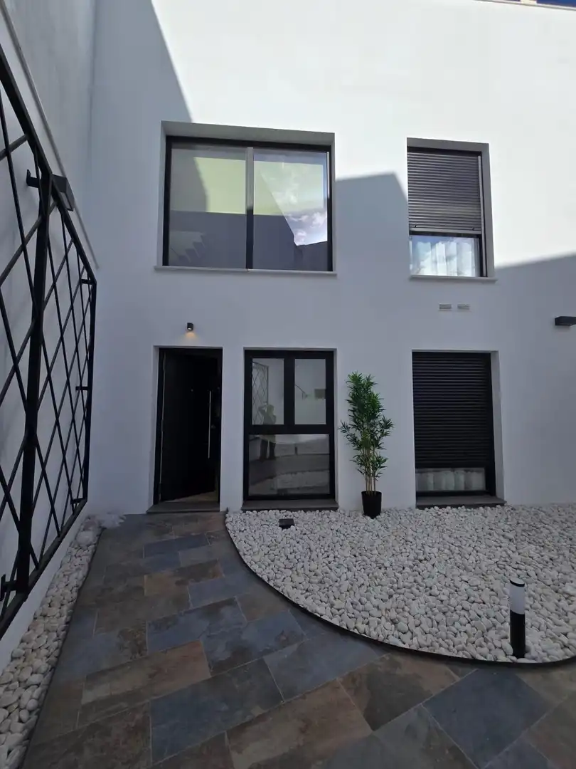 Außenansicht von Maisonette zur Miete in Sanlúcar la Mayor mit Klimaanlage, Terrasse und Möbliert