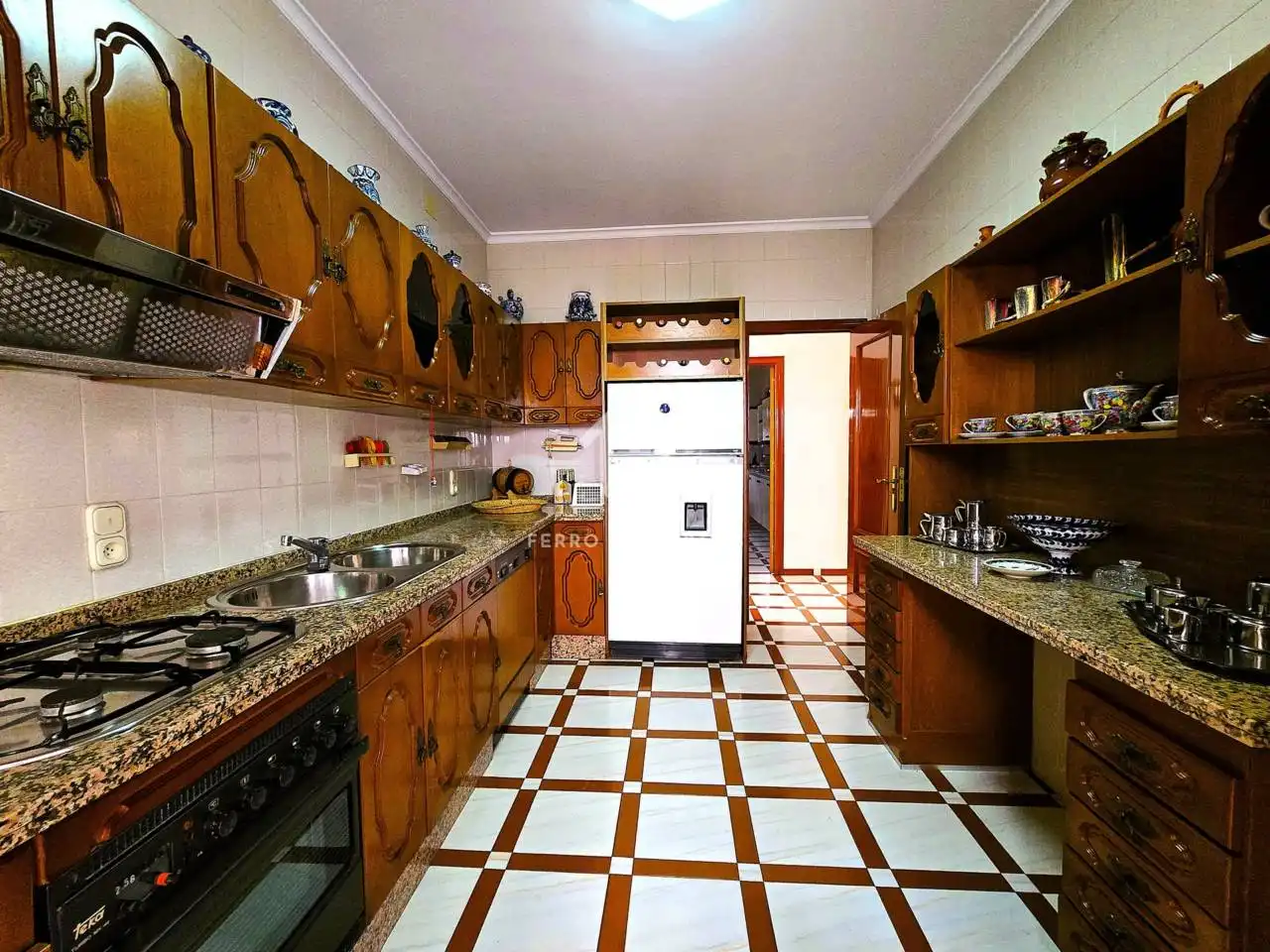 Cuina de Casa o xalet en venda en Algarinejo amb Aire condicionat i Terrassa