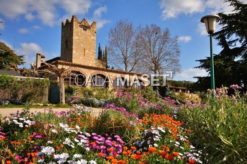 Jardí de Finca rústica en venda en Castell d'Aro, Platja d'Aro i s'Agaró amb Jardí privat, Terrassa i Traster
