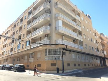 Individuel avec ascenseur à vendre à Calle del Tomillo 35