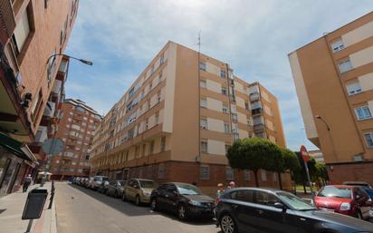 Vista exterior de Pis en venda en Valladolid Capital amb Terrassa