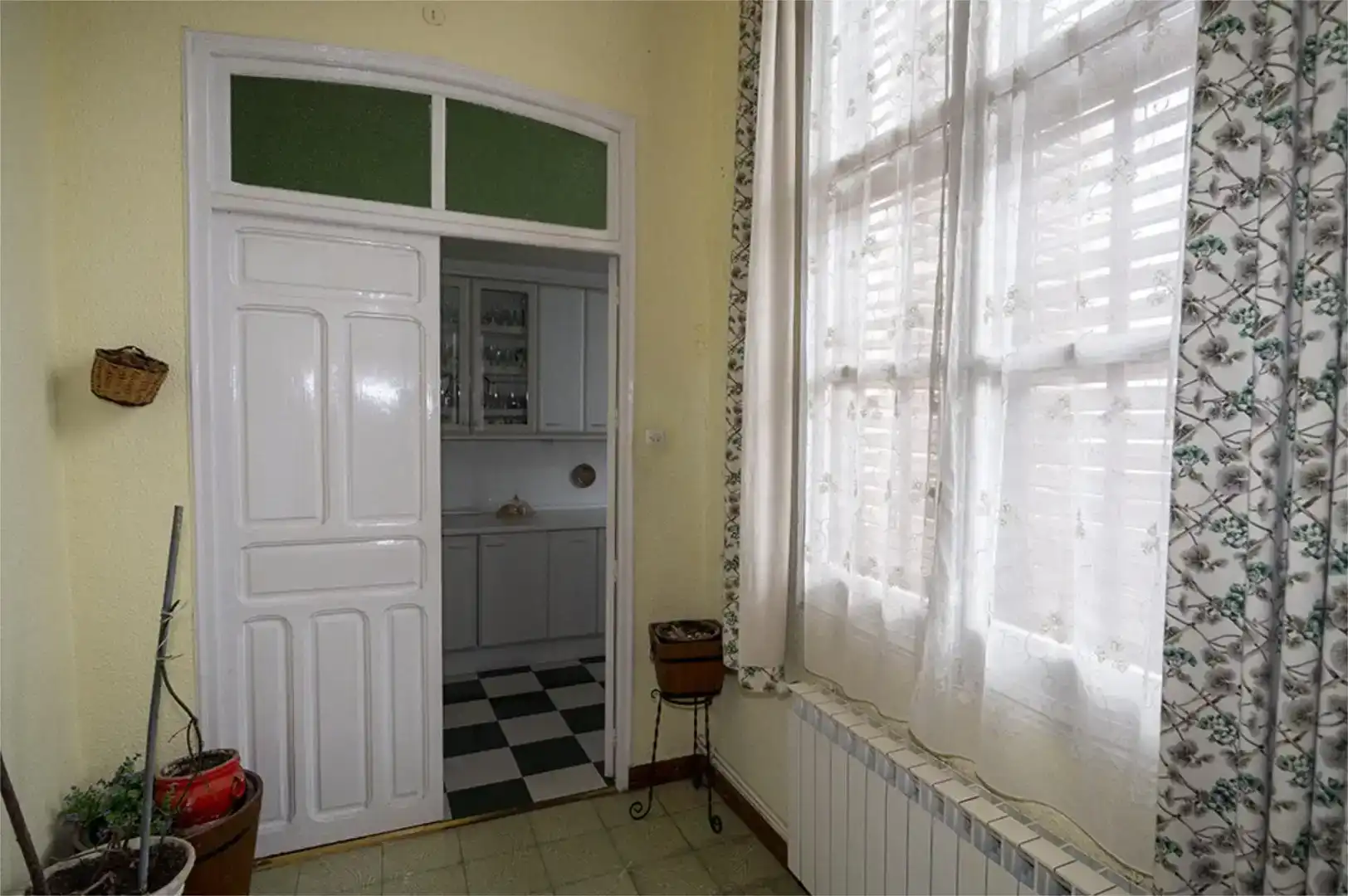 Dúplex para compartir en Las Pedroñeras    con Parquet, Amueblado y Horno
