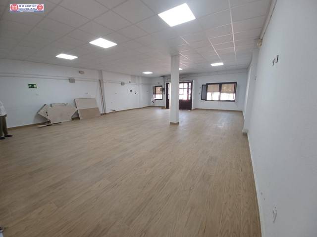 Local comercial en Alquiler en Villafranca de los Caballeros