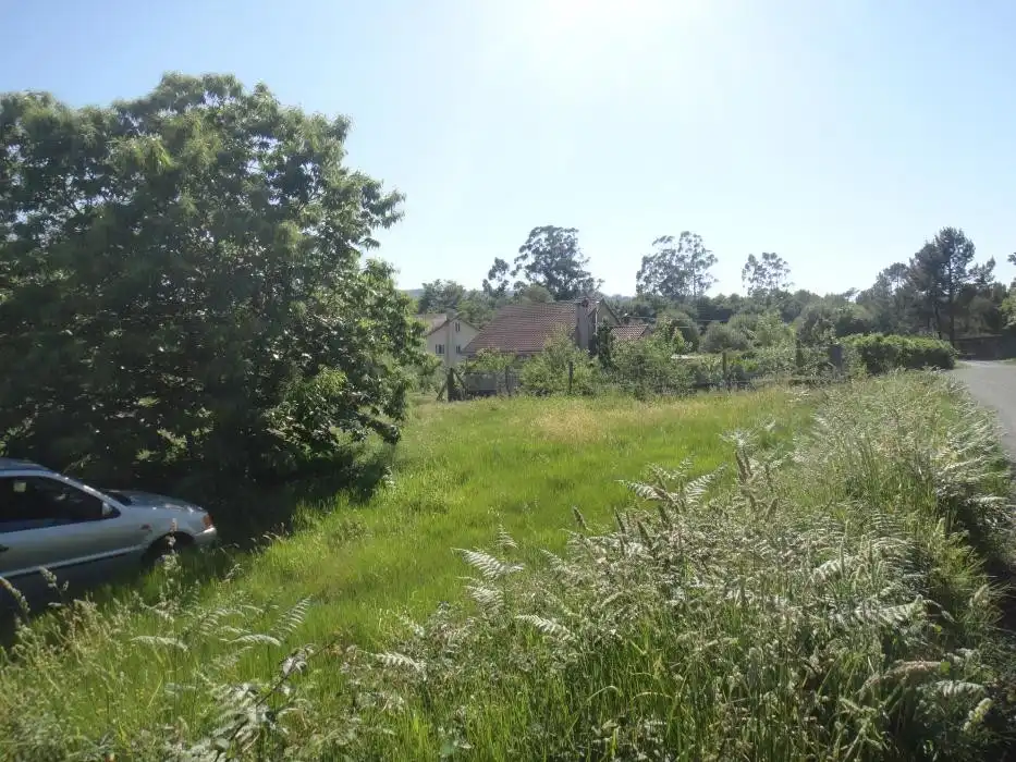Grundstücke und Bauplätze zum Verkauf in Brión, imagen 3