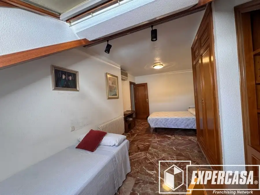 Sala d'estar de Casa o xalet en venda en Burjassot amb Aire condicionat, Calefacció i Terrassa