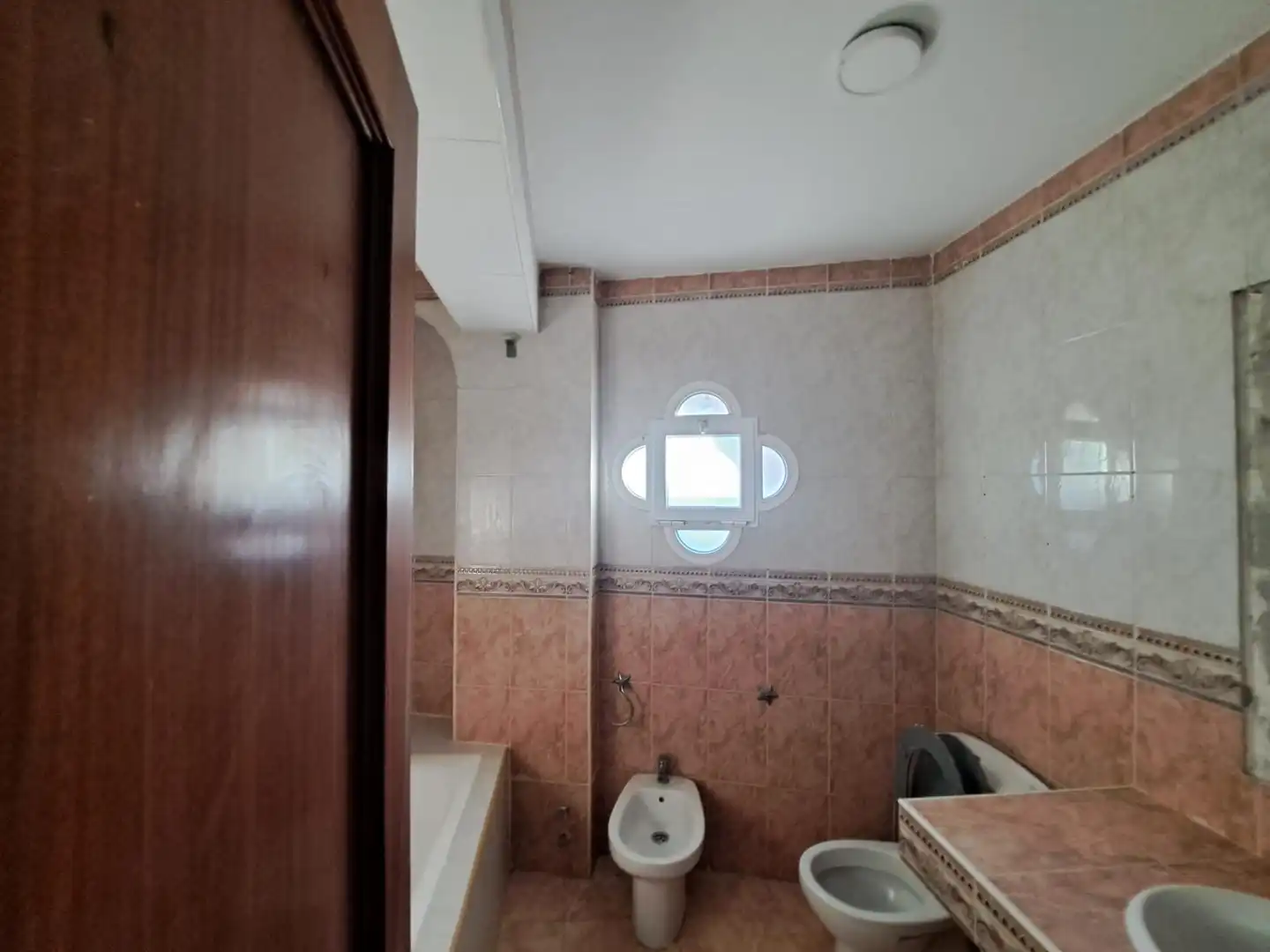 Baño de Piso en venta en Algeciras