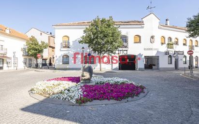 Vista exterior de Casa adosada en venda en Villaviciosa de Odón amb Aire condicionat