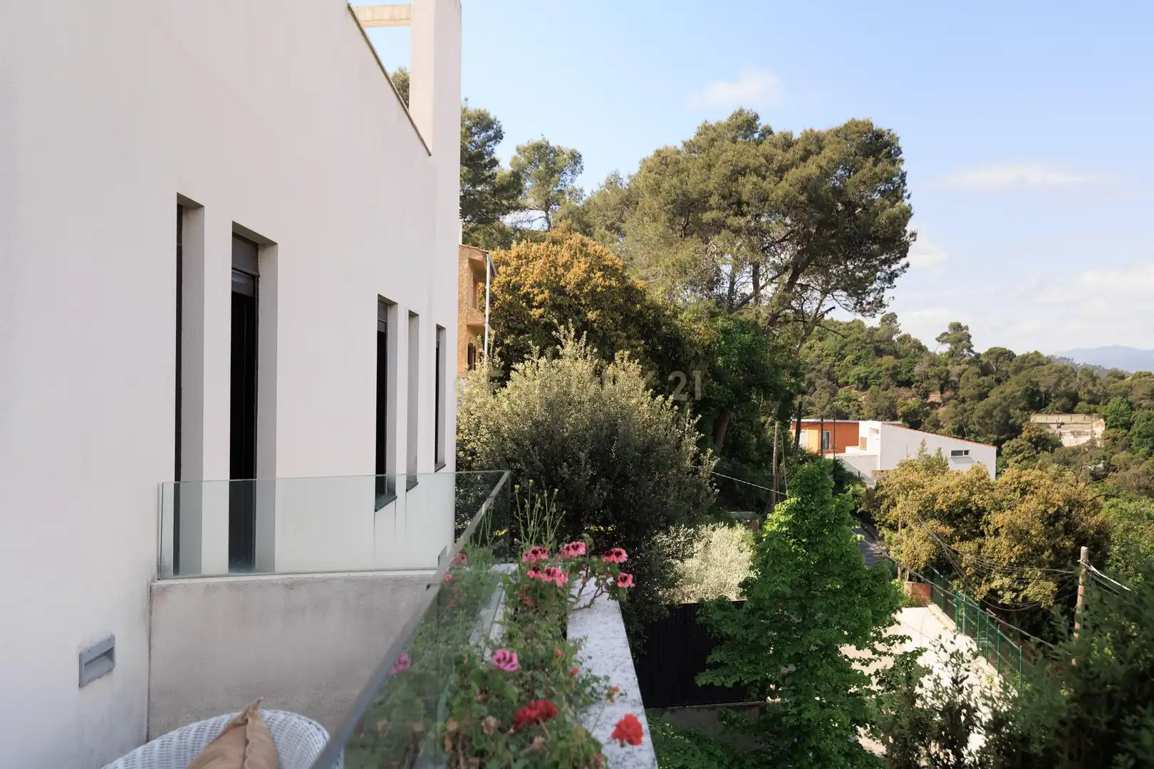 Terrassa de Casa o xalet en venda en Sant Cugat del Vallès amb Aire condicionat, Jardí privat i Traster